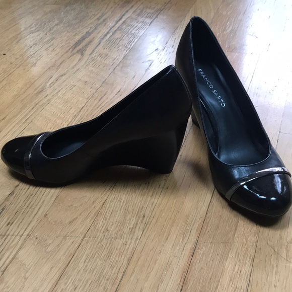 Franco Sarto size 8 black wedge heels - Picture 2 of 2